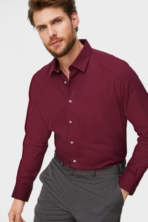 C&A Business Regular Fit Kent Collar Easy-iron Hemd Herren Dunkelrot | OKPAC-3876